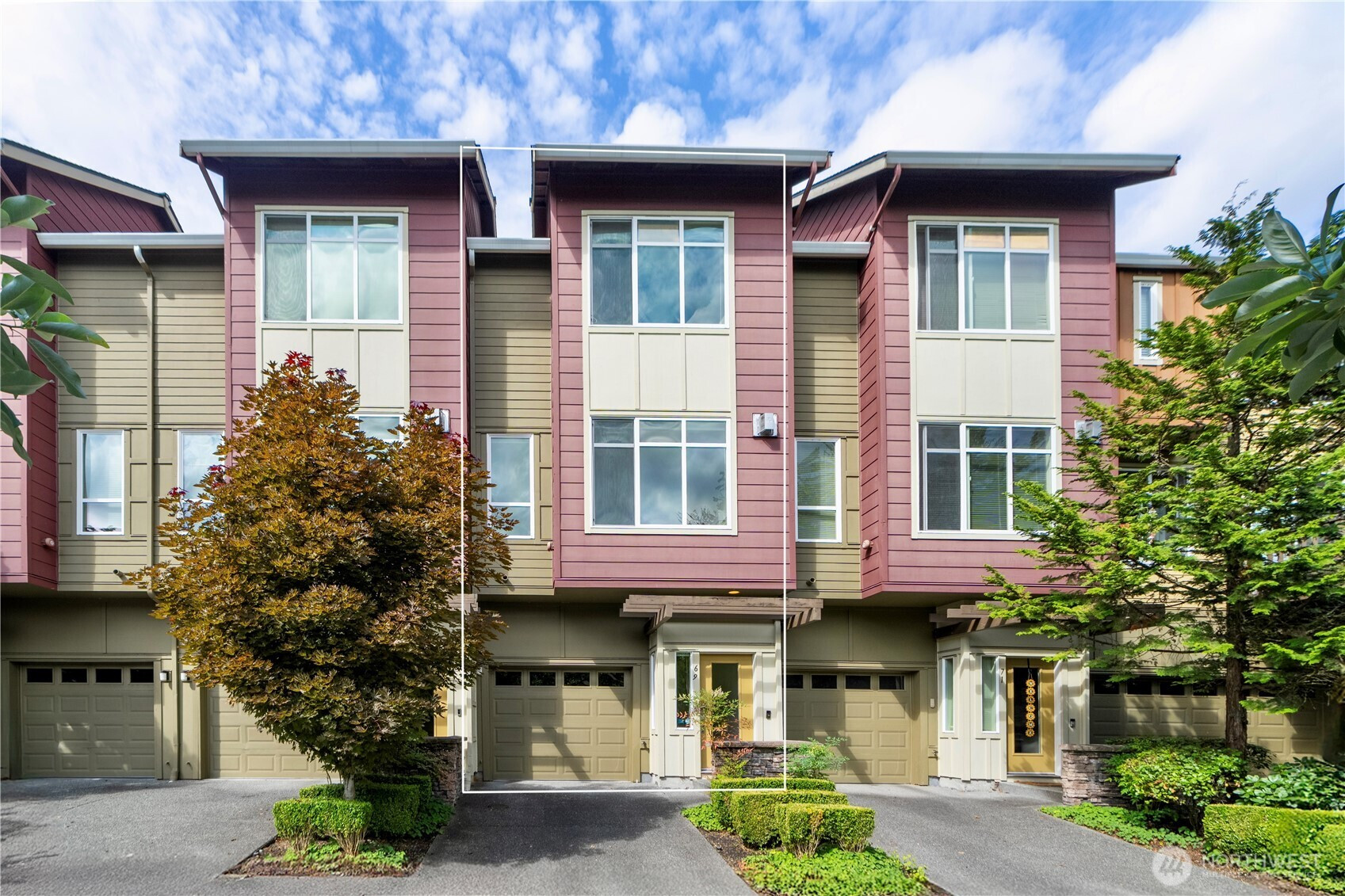 69 Cougar Ridge Road NW, Issaquah, WA 98027