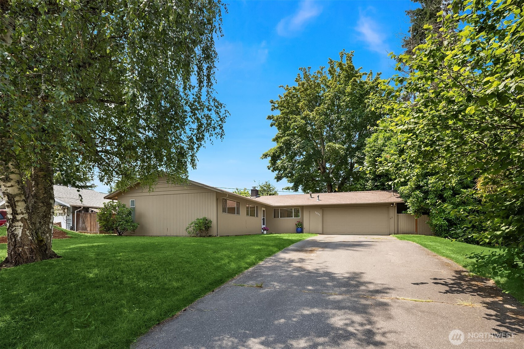 7825 115th Avenue SE, Newcastle, WA 98056