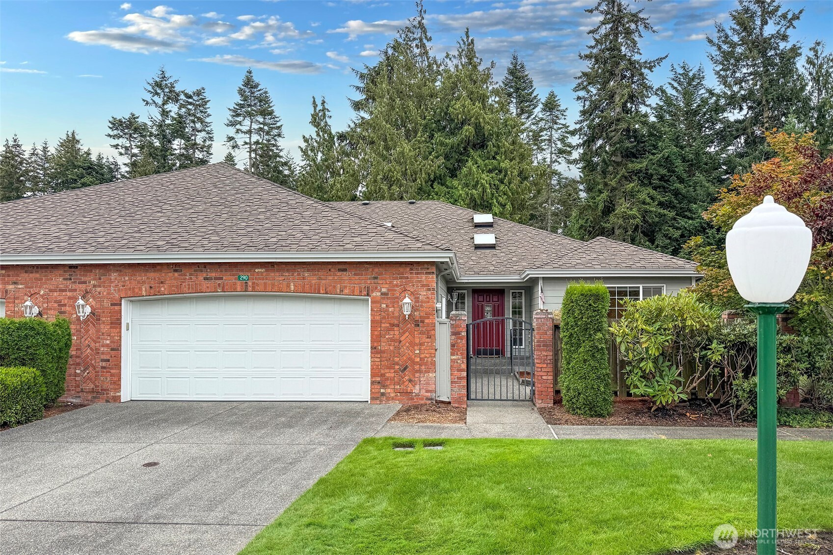 290 Foursome Drive, Sequim, WA 98382