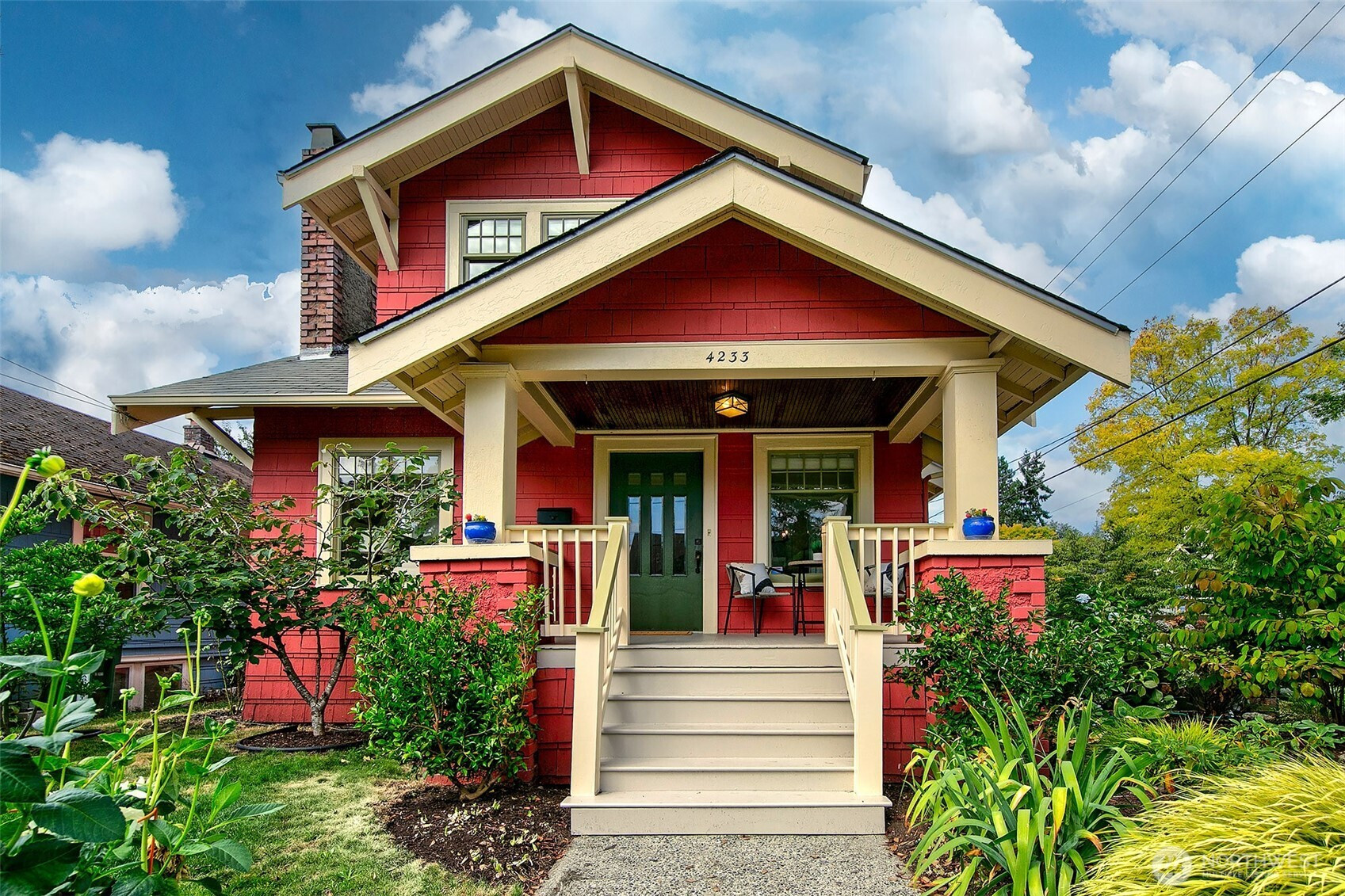 4233 Corliss Avenue N, Seattle, WA 98103