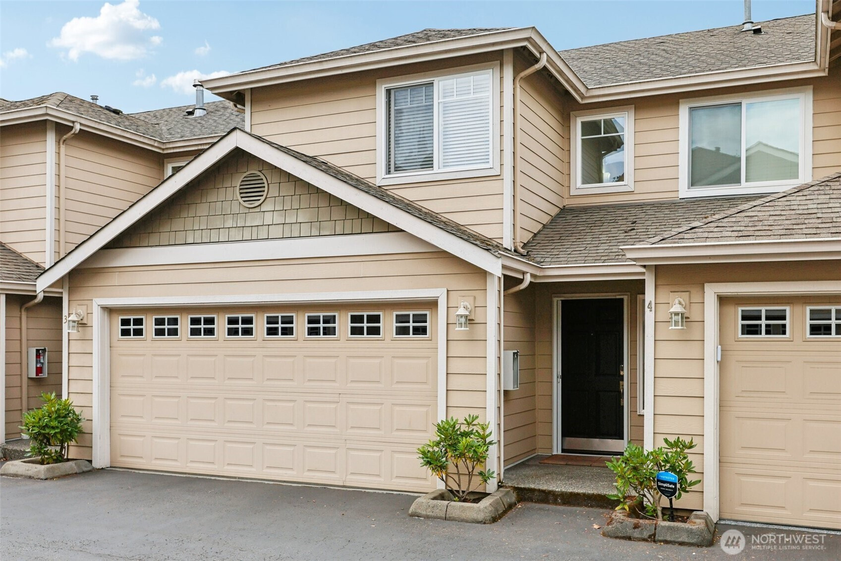 8127 212th Street SW, Edmonds, WA 98026