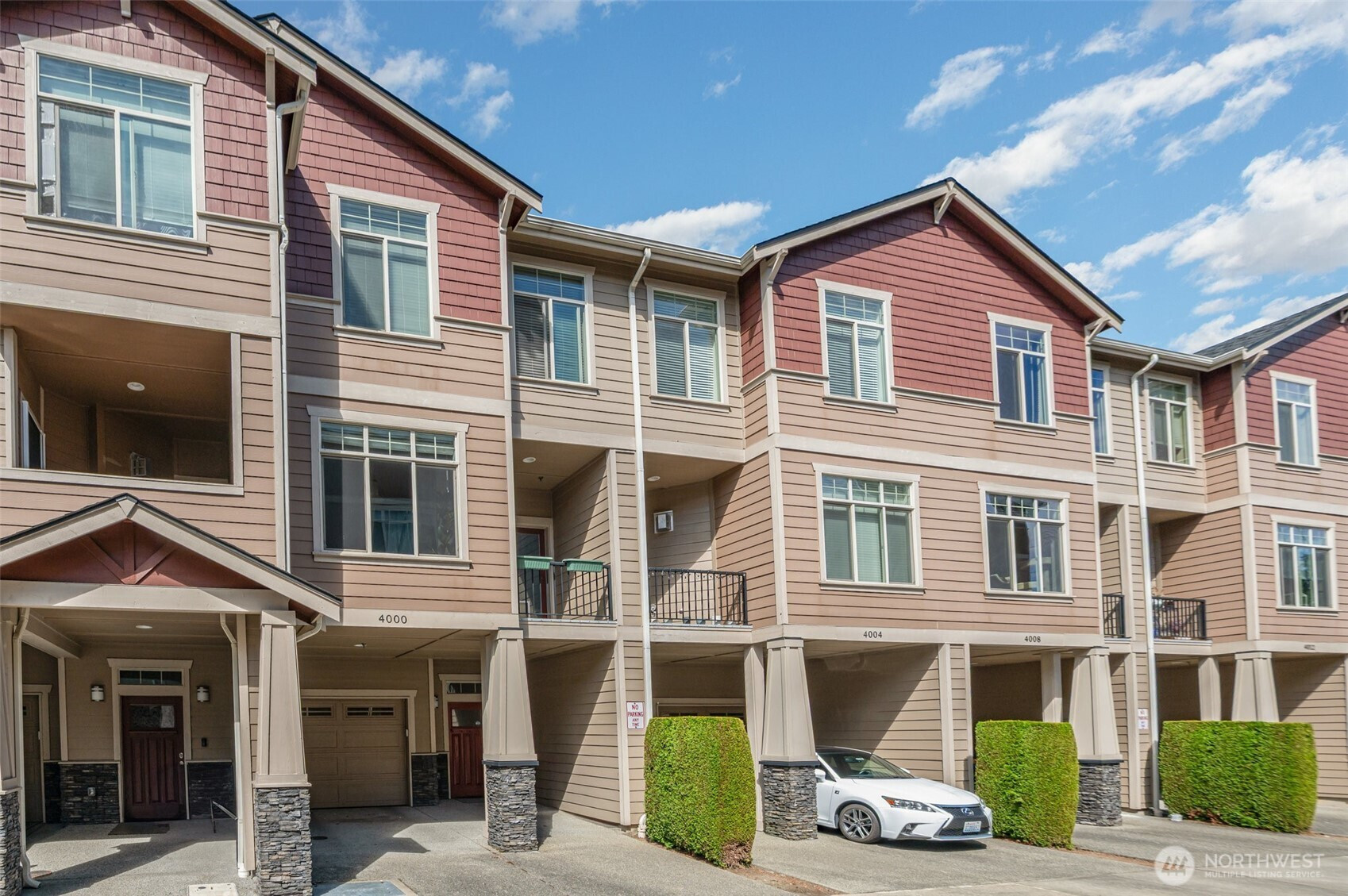 4000 NE 3rd Place, Renton, WA 98056