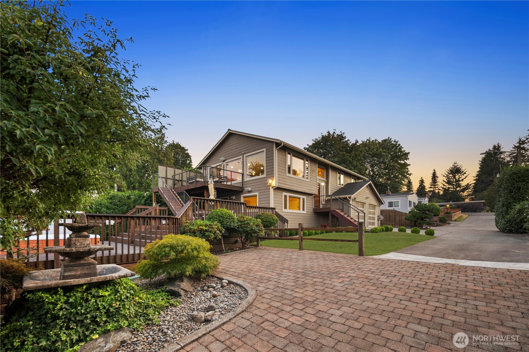 15630 47th Avenue S, Tukwila, WA 98188