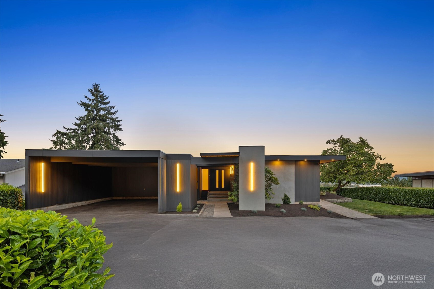 212 Hi Crest Drive, Auburn, WA 98001