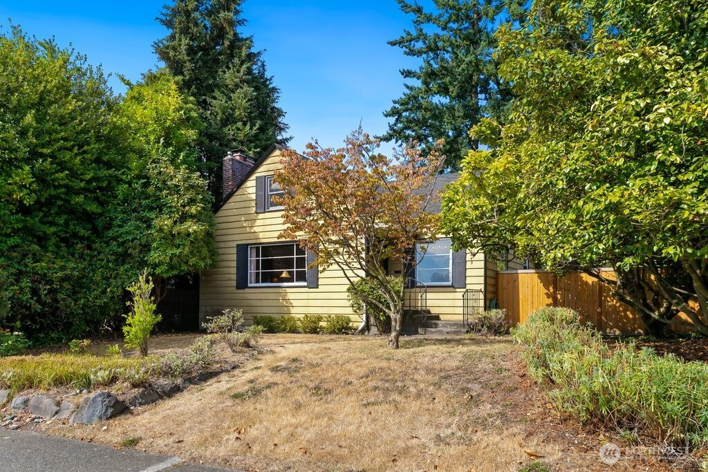 8445 30th Avenue SW, Seattle, WA 98126