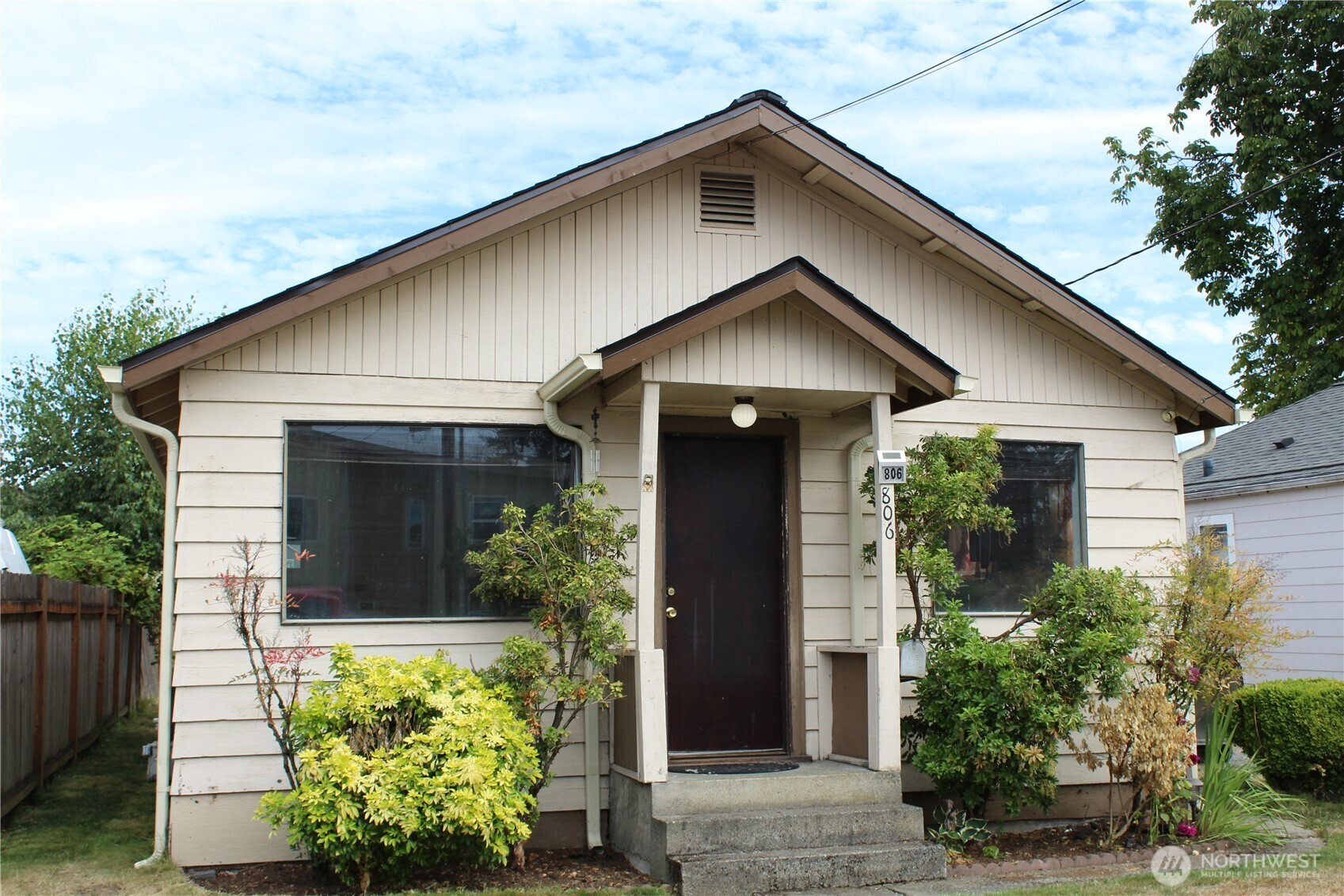 806 2nd Avenue N, Kent, WA 98032