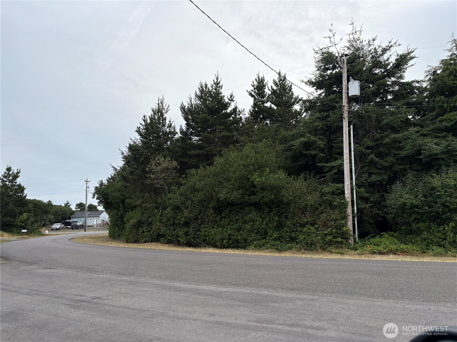 300 Marine View Drive SW, Ocean Shores, WA 98569