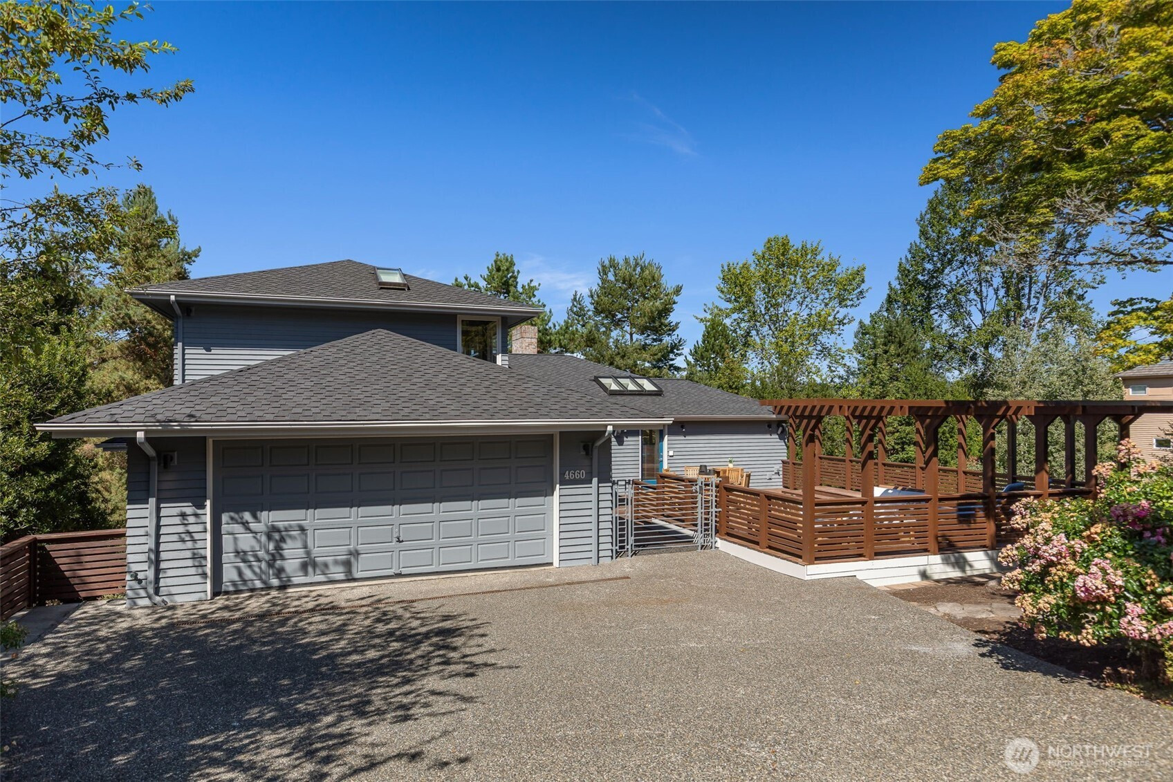 4660 NE 89th Street, Seattle, WA 98115