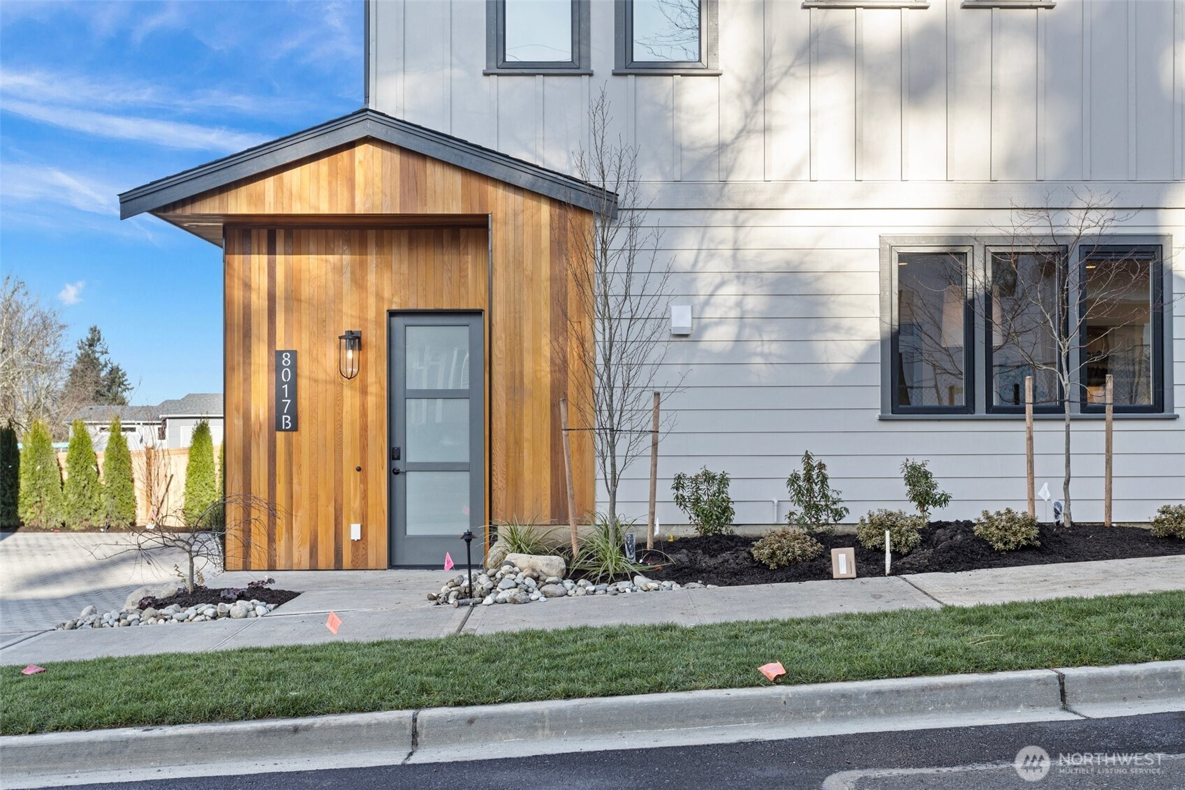 8017 126th Avenue NE, Kirkland, WA 98033