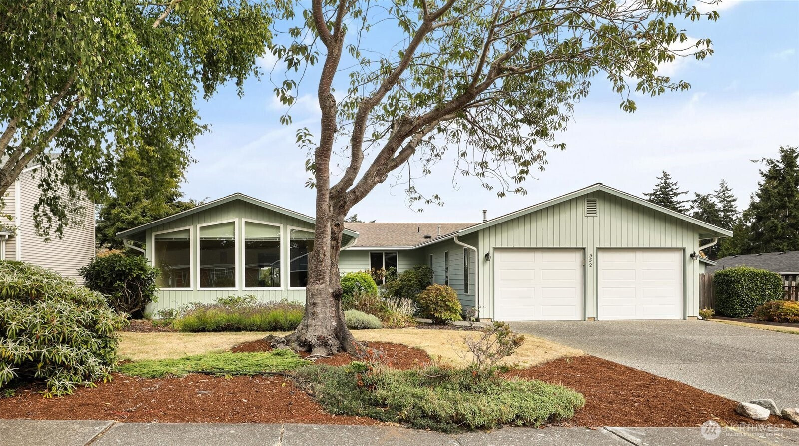 352 NW Fairhaven, Oak Harbor, WA 98277