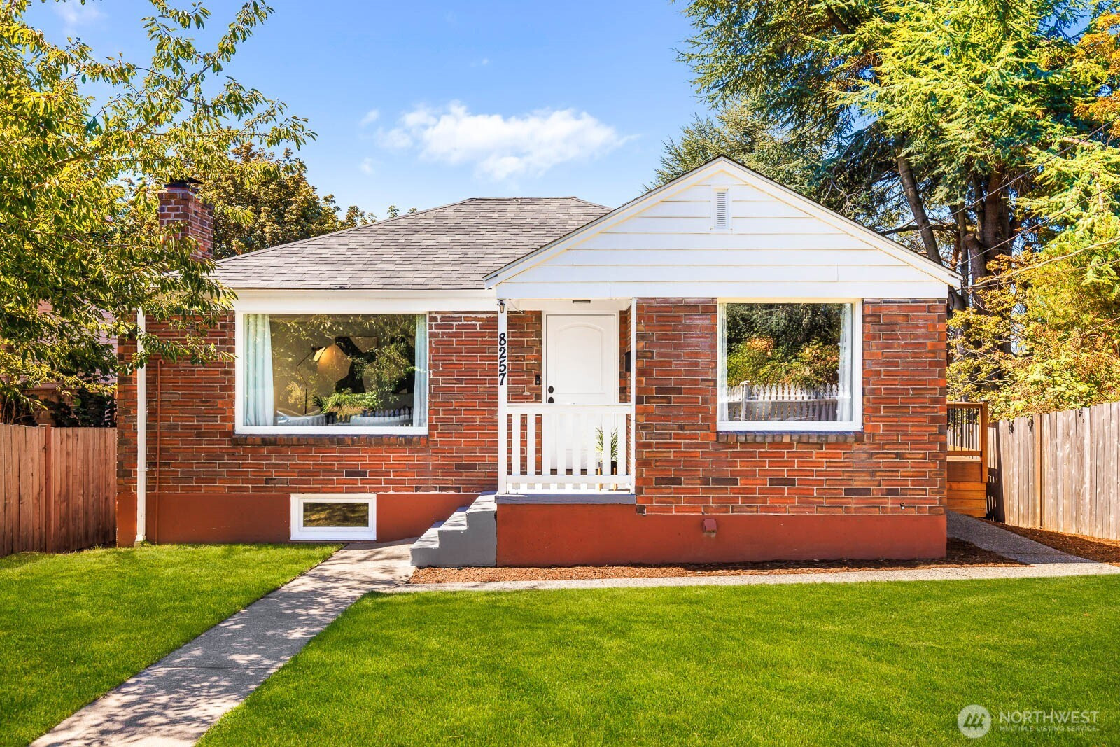 8257 Bagley Avenue N, Seattle, WA 98103