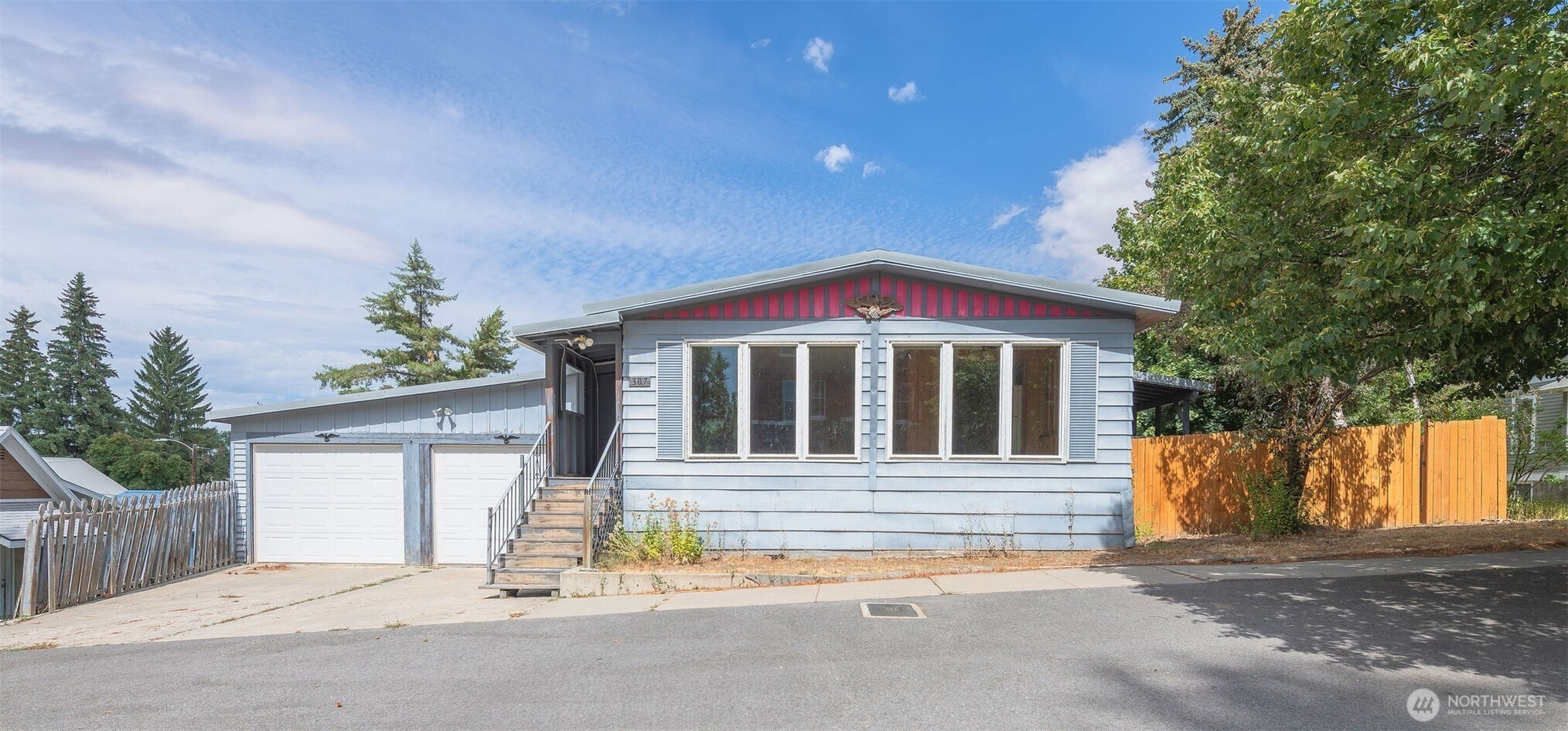 307 E Walnut Street, Waterville, WA 98858