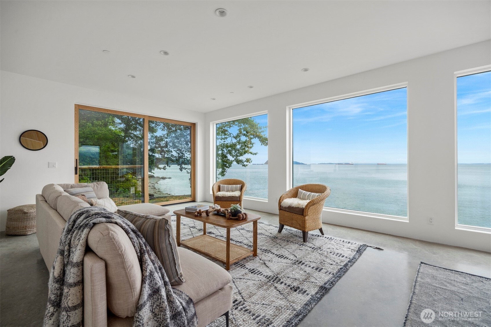 4869 Mercer Road, Bow, WA 98232