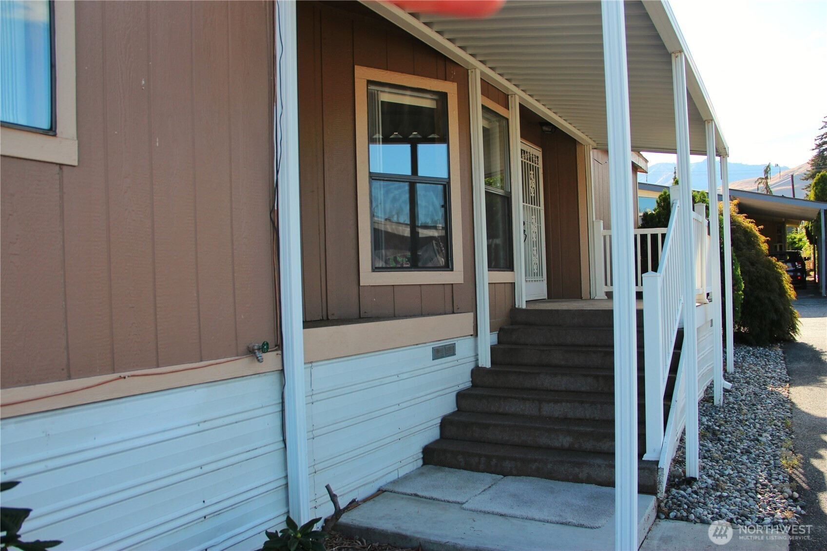 611 N Western Avenue, Wenatchee, WA 98801