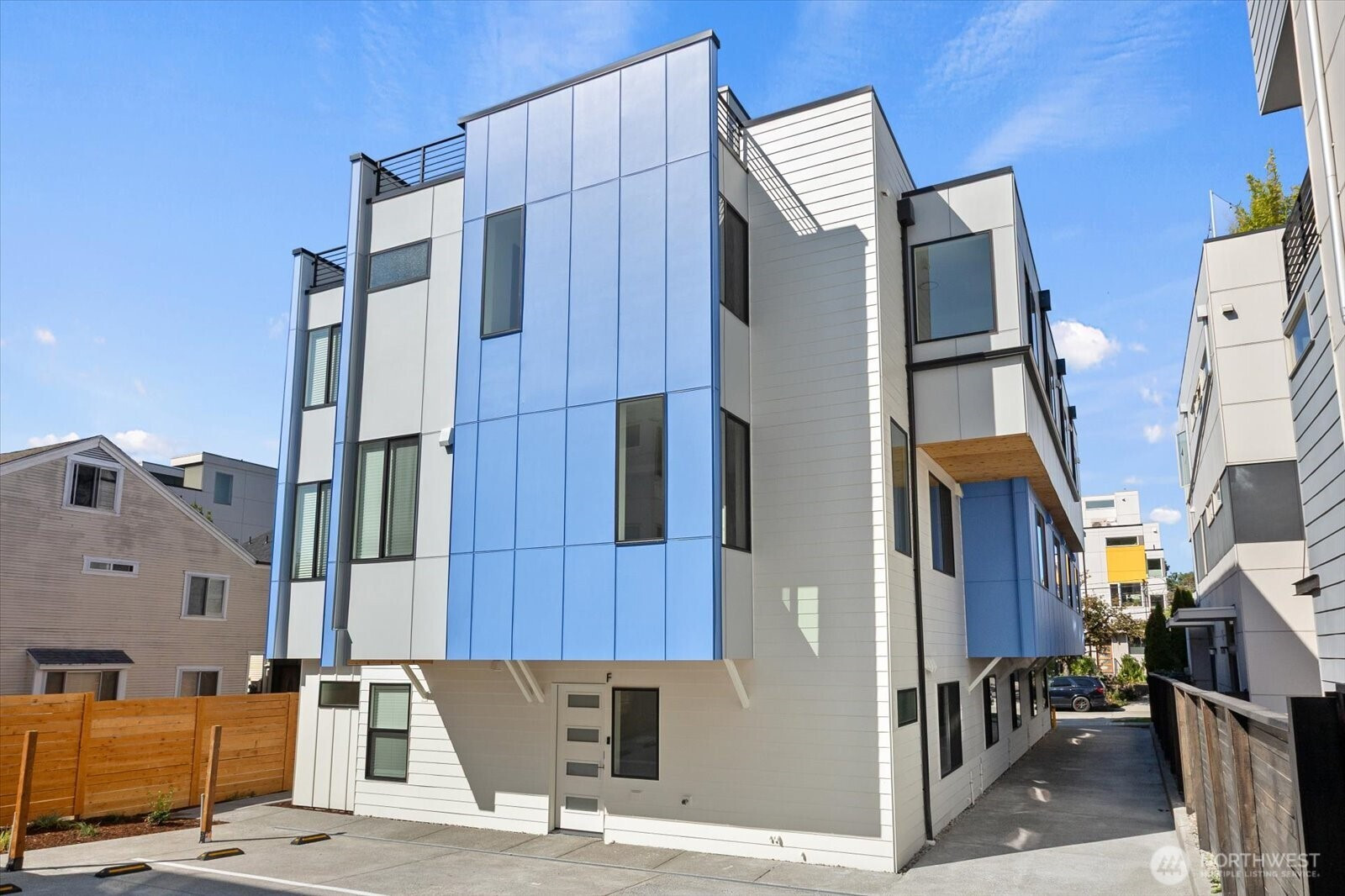 918 28th Avenue S, Seattle, WA 98144
