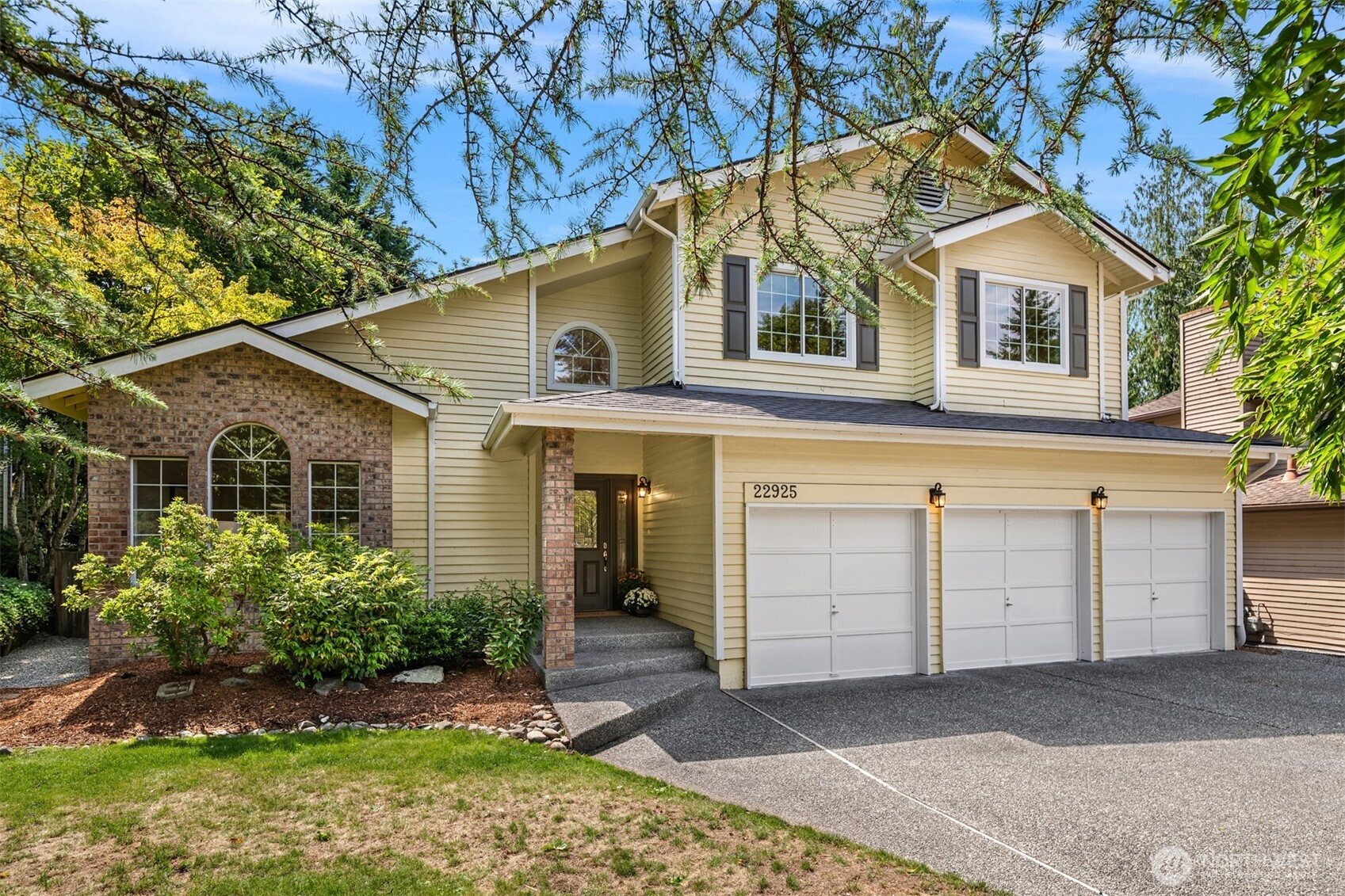 22925 NE 15th Place, Sammamish, WA 98074