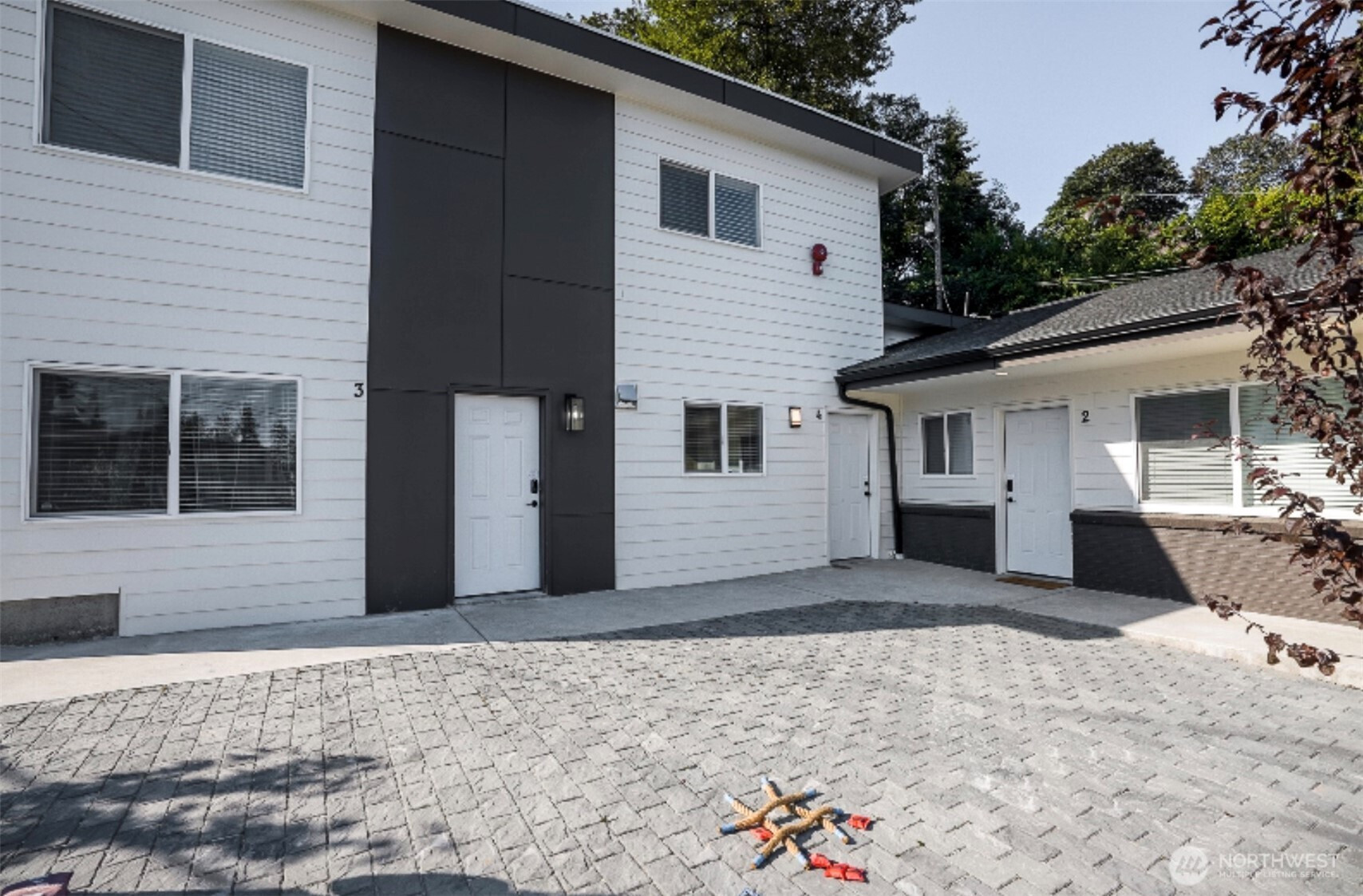 10009 Des Moines memorial Drive S, Tukwila, WA 98168