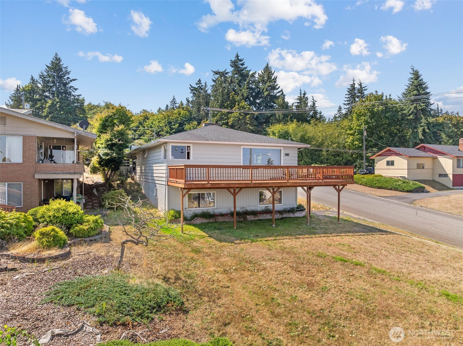 1702 E 5th Street, Port Angeles, WA 98362