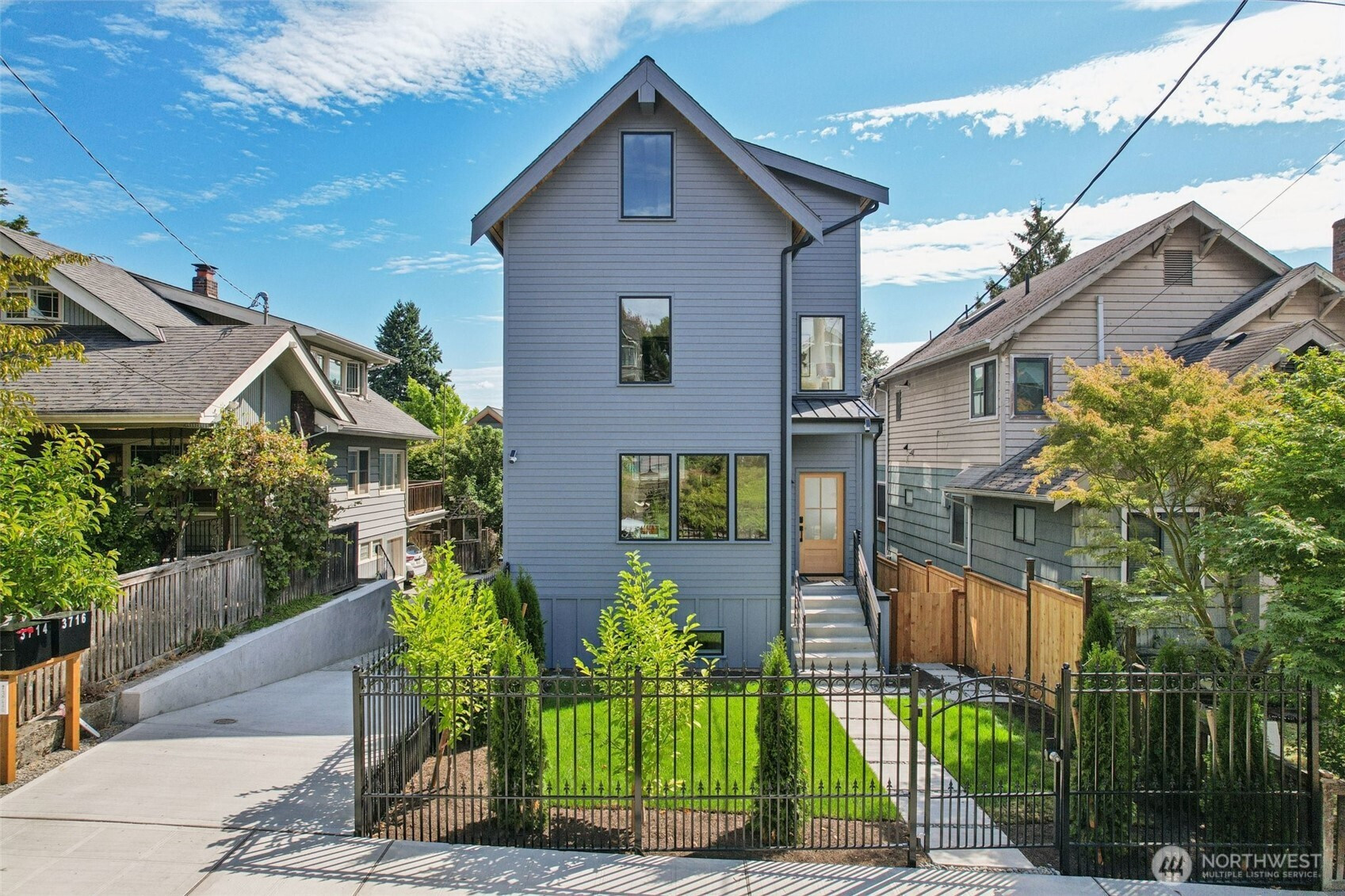 3714 Bagley Avenue N, Seattle, WA 98103