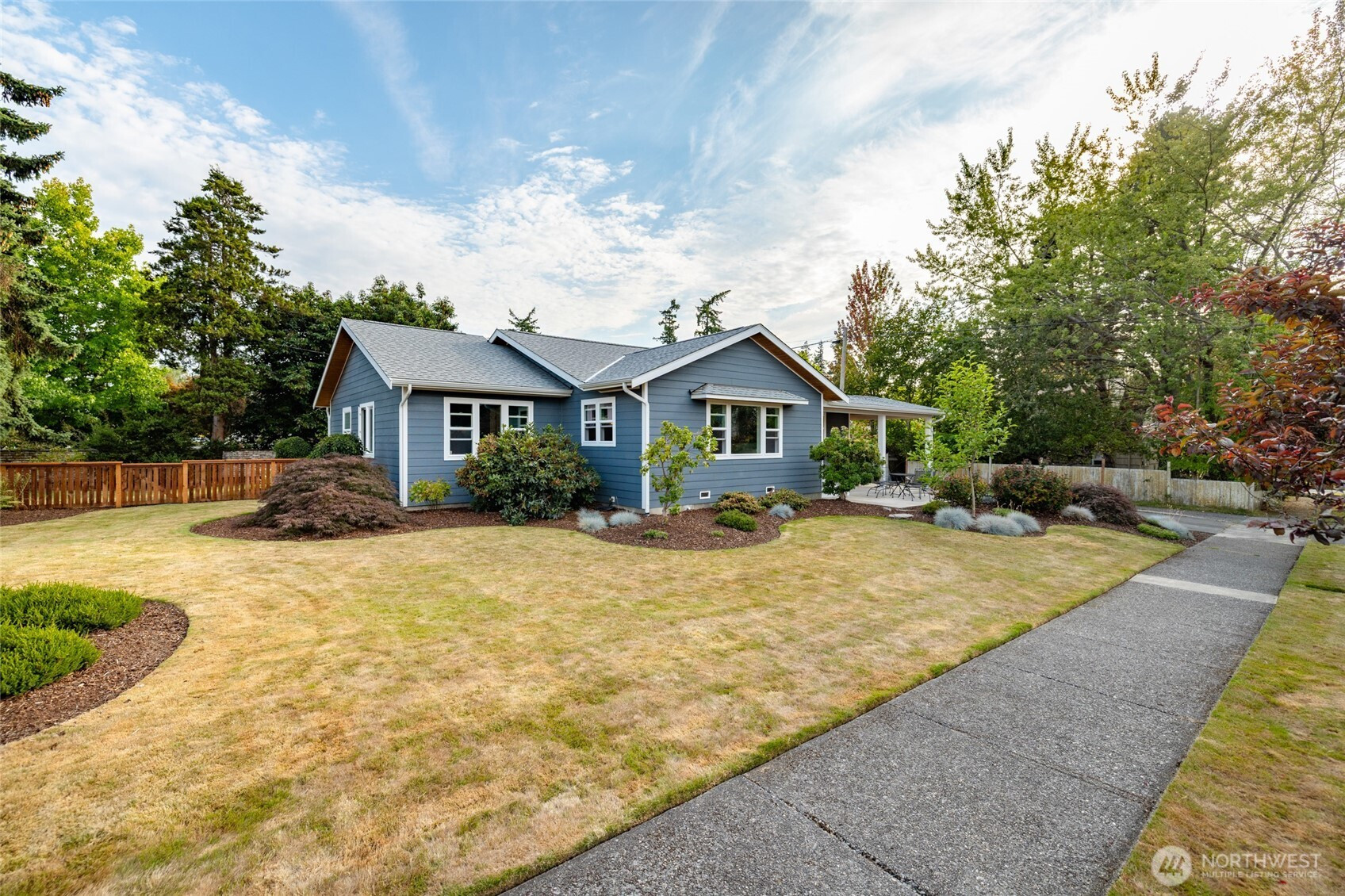 1116 E Section Street, Mount Vernon, WA 98274