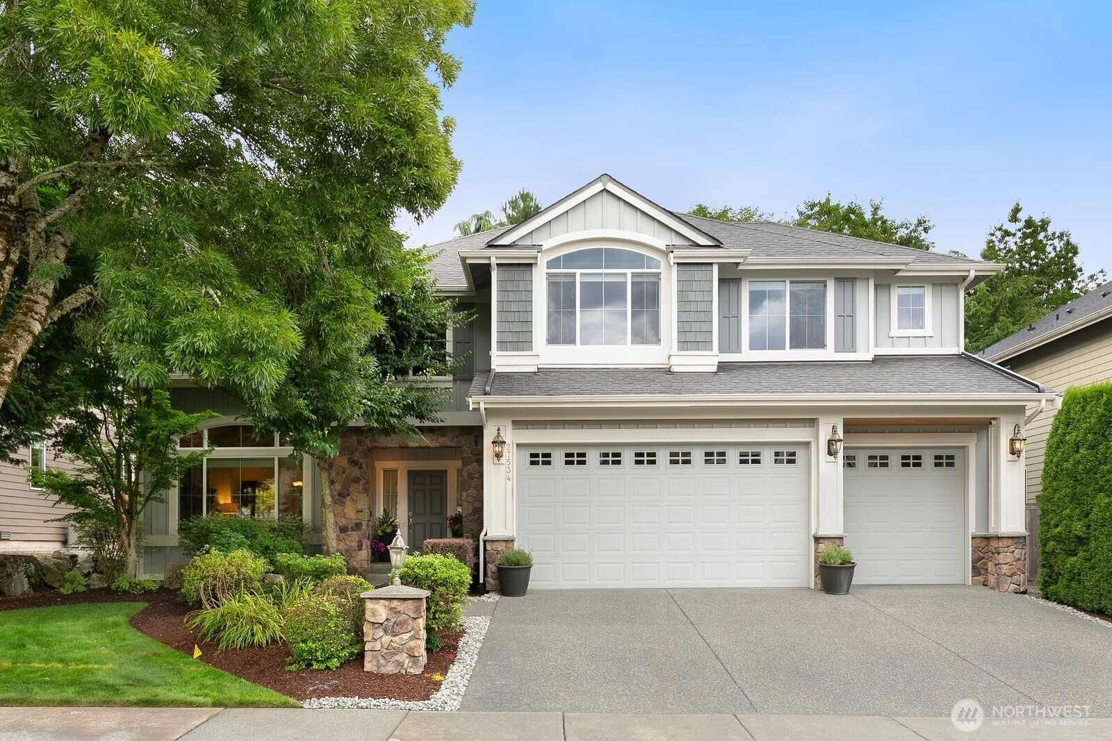 27534 SE 28th Place, Sammamish, WA 98075