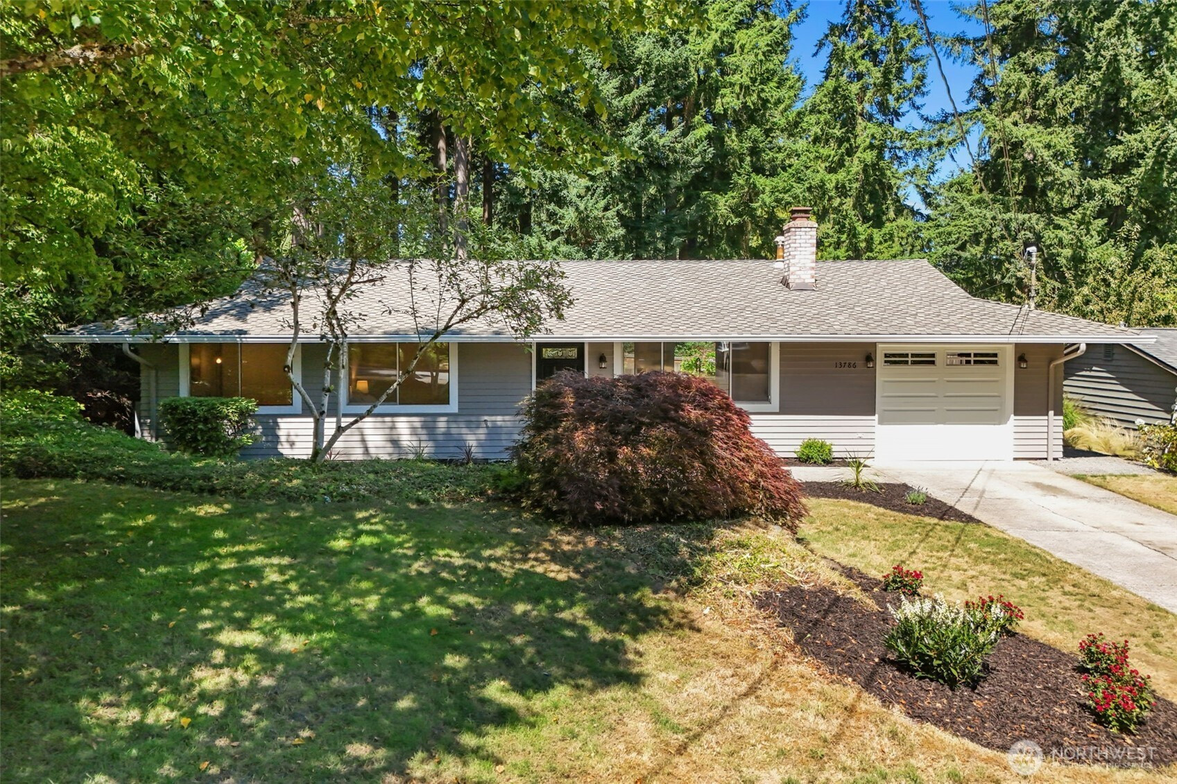 13786 NE 75th Place, Redmond, WA 98052