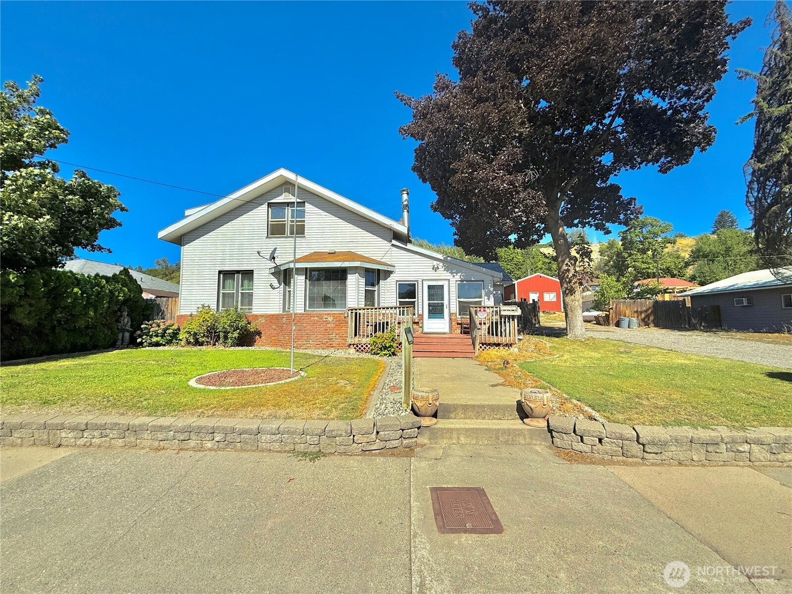 753 4th Avenue N, Okanogan, WA 98840