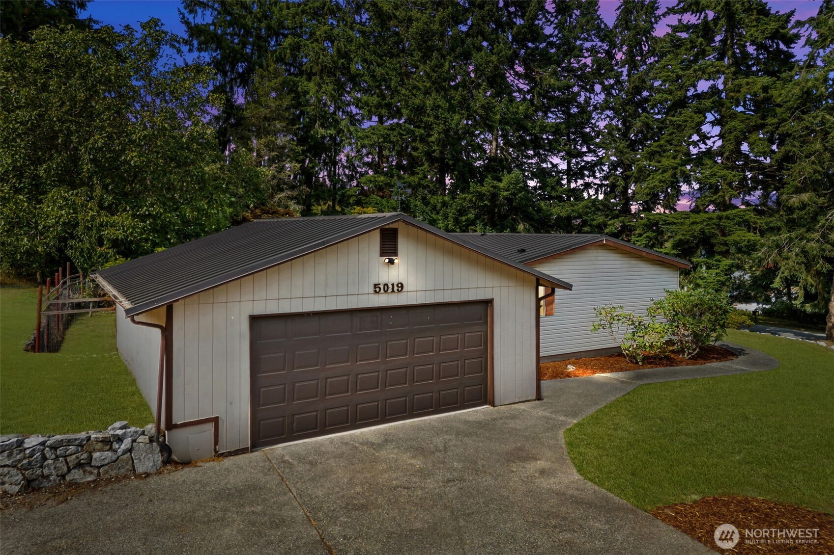 5019 Cascade Place, Oak Harbor, WA 98277