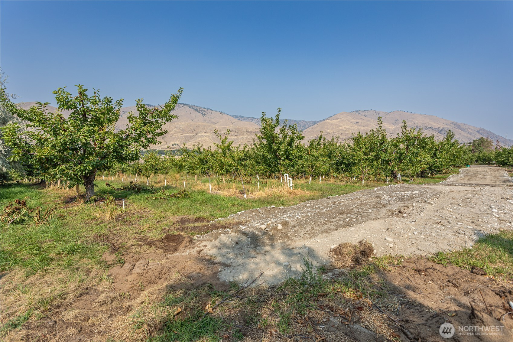 13512 US Highway 2, East Wenatchee, WA 98802