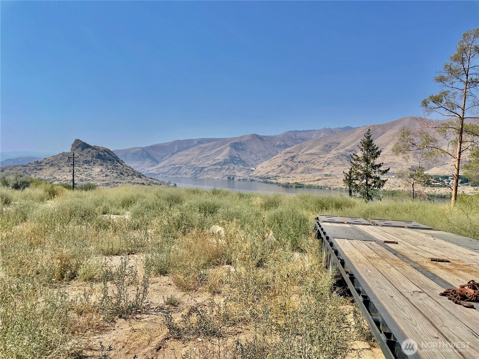 13512 US Highway 2, East Wenatchee, WA 98802