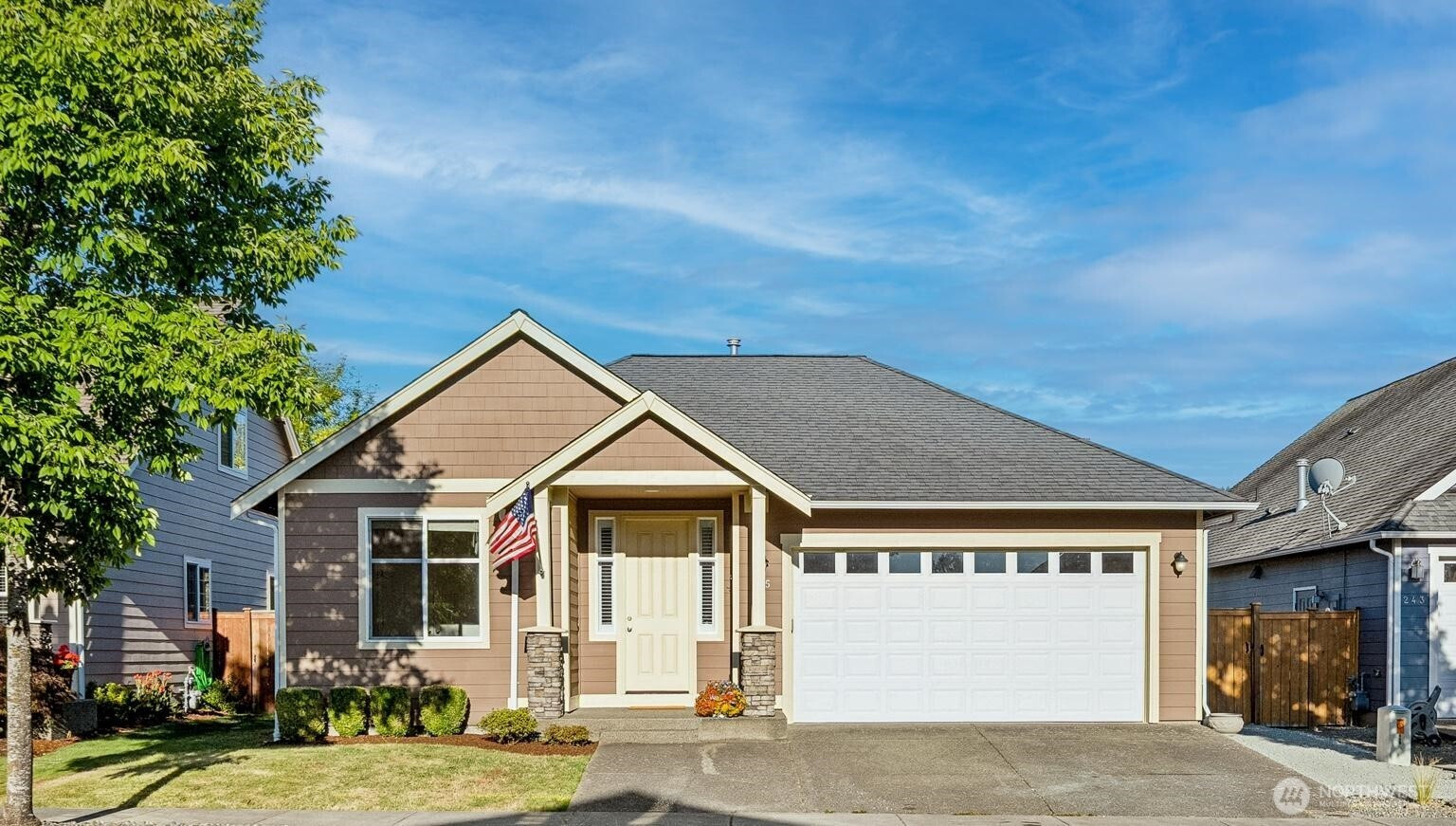 275 Bruhn Lane N, Enumclaw, WA 98022