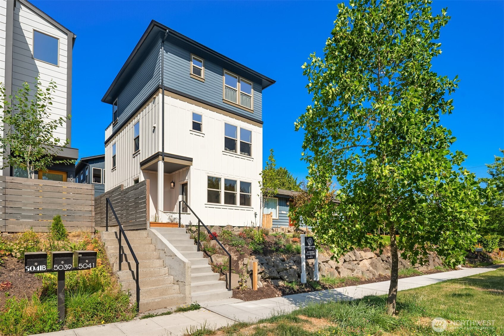 5037 25th Avenue SW, Seattle, WA 98106