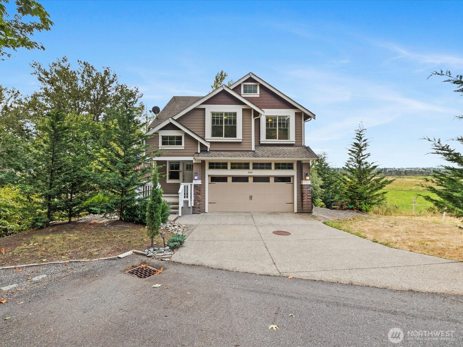 1008 76th Avenue NE, Lake Stevens, WA 98258