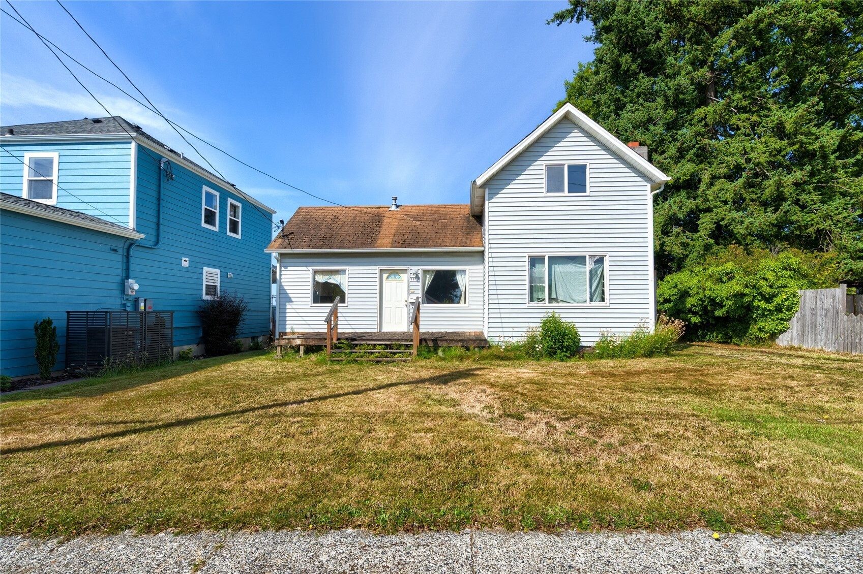 1011 S 12th Street, Mount Vernon, WA 98274