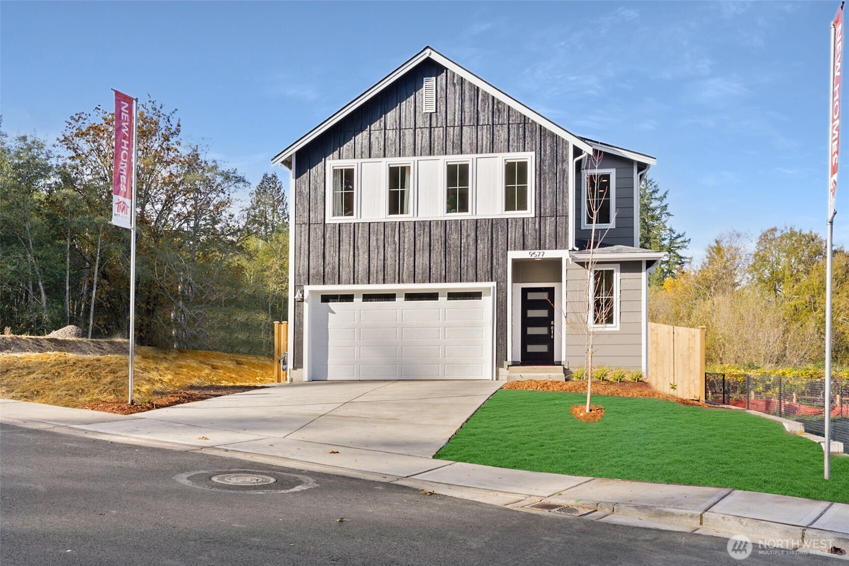154 NE Shadowhawk Lane, Bremerton, WA 98311