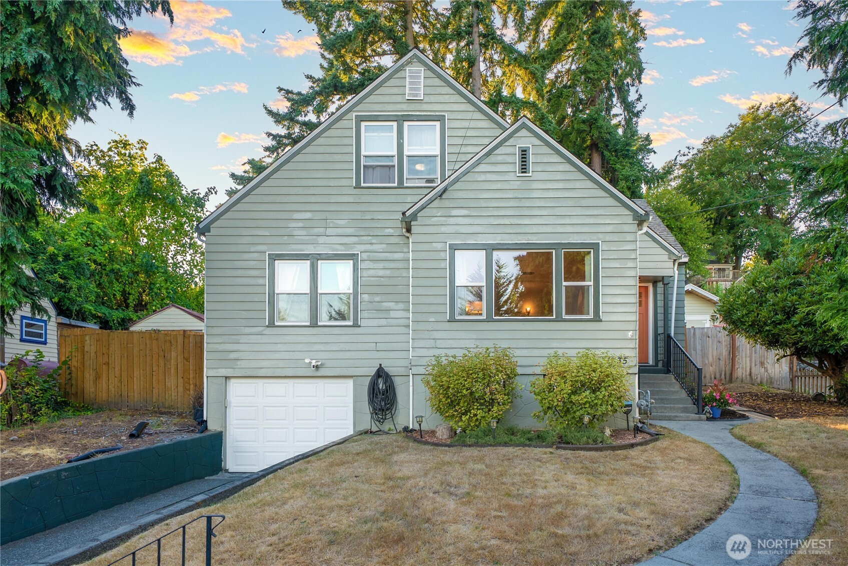 1535 N Callow Avenue, Bremerton, WA 98312
