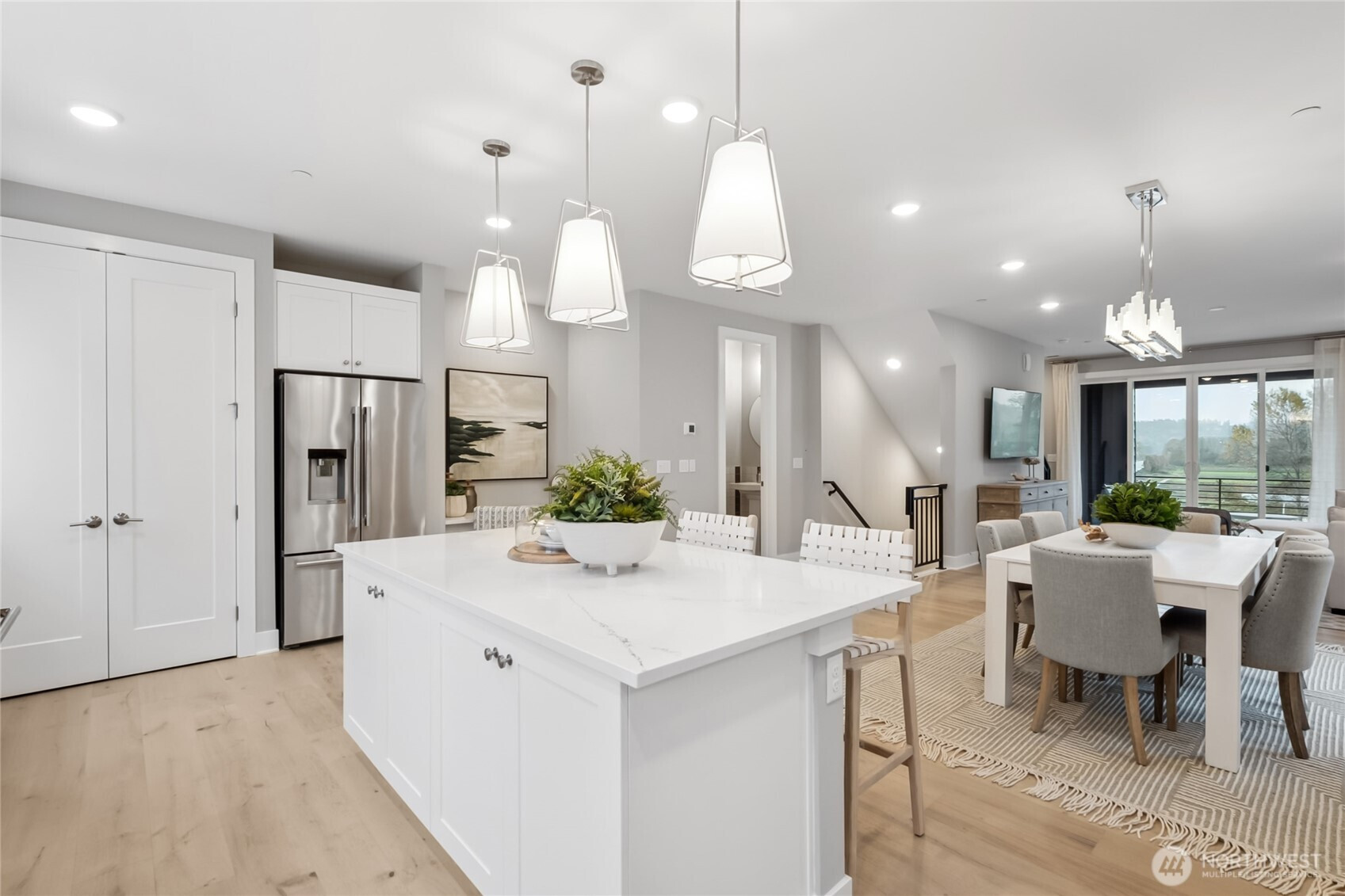 12207 137th Place NE, Redmond, WA 98052