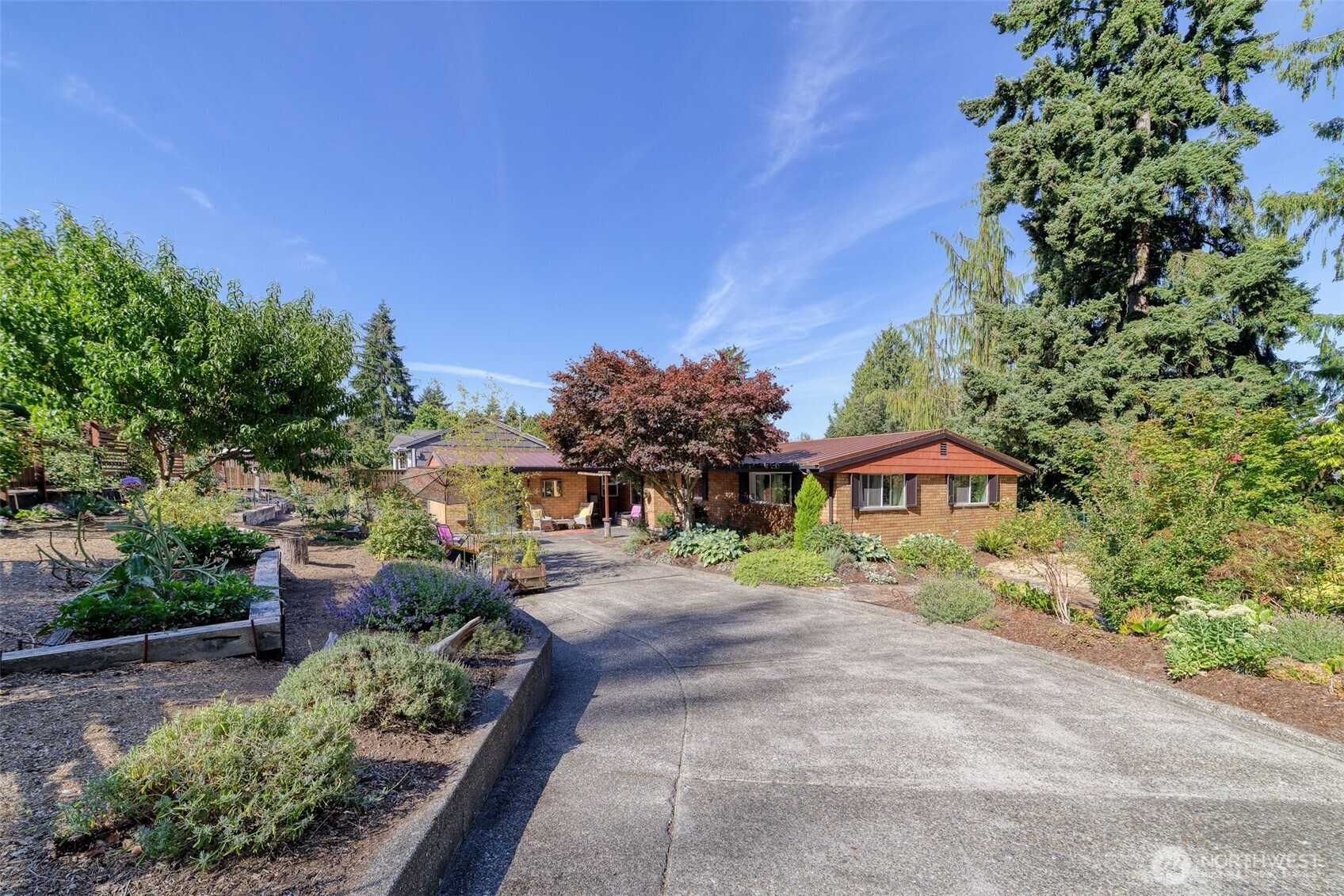 404 SW 182nd Street, Normandy Park, WA 98166