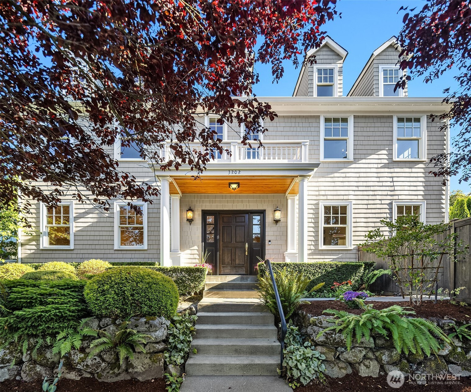 3202 Hunter Boulevard S, Seattle, WA 98144