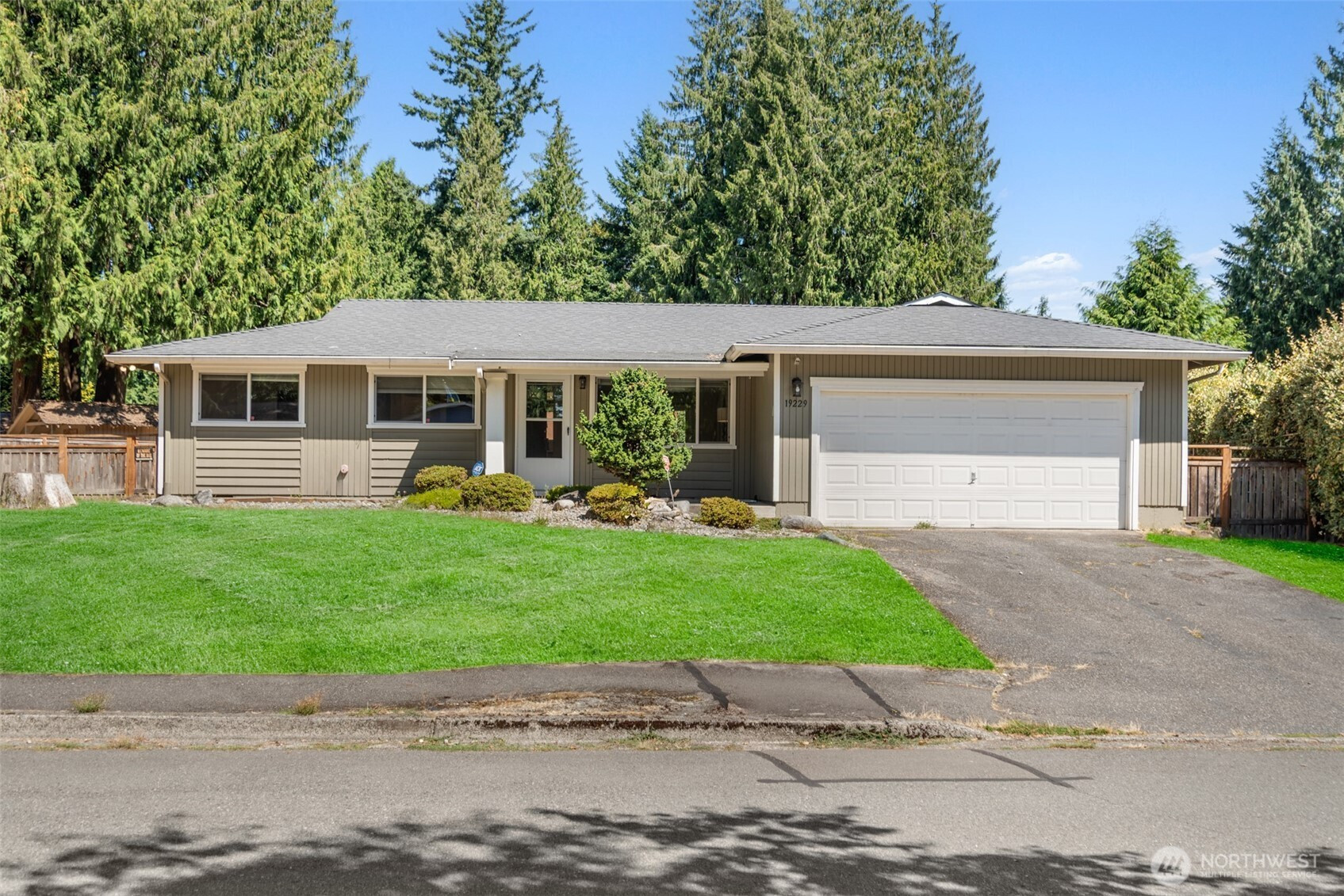 19229 3rd Dr SE, Bothell, WA 98012