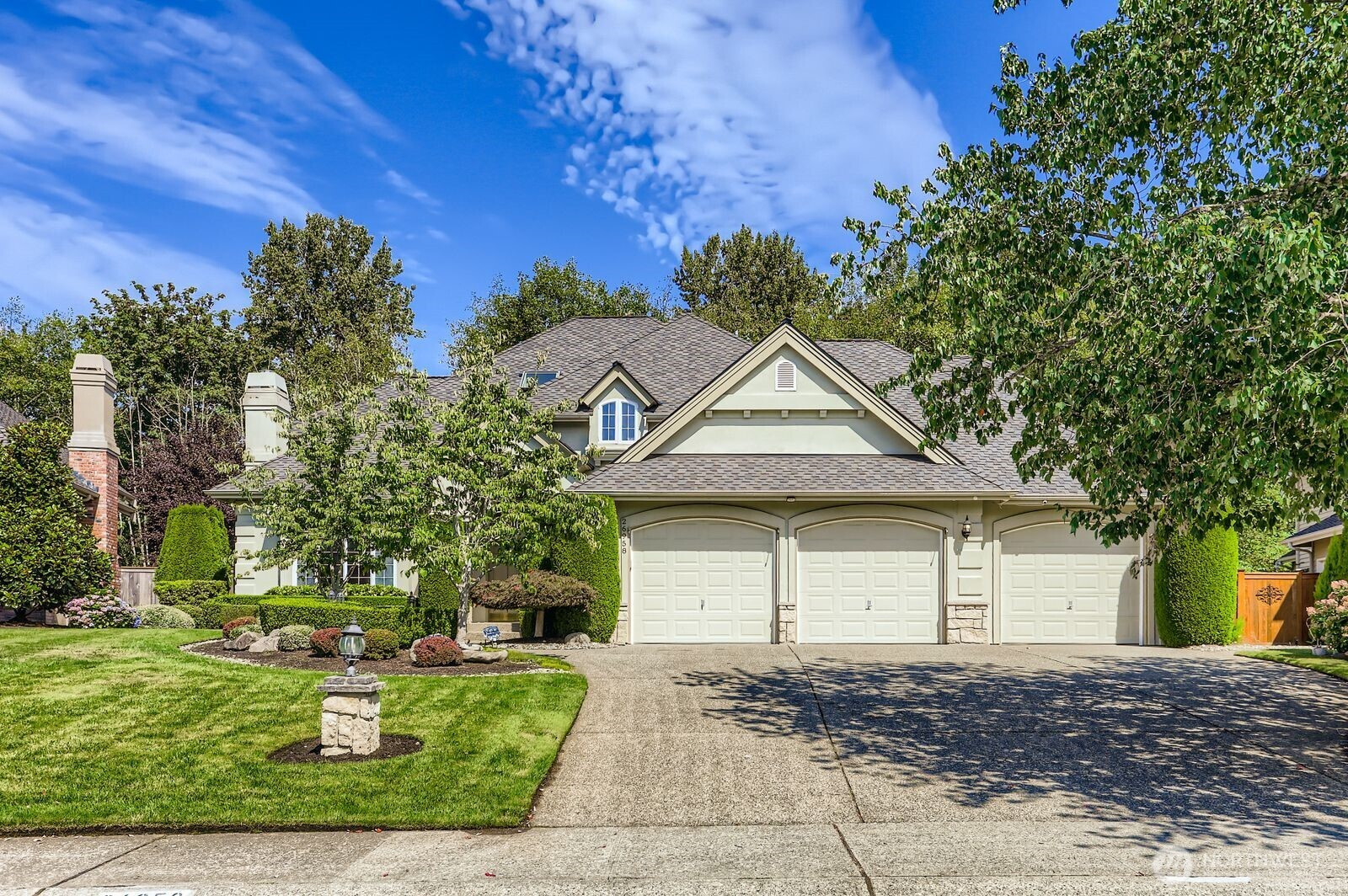 26958 SE 22nd Way, Sammamish, WA 98075