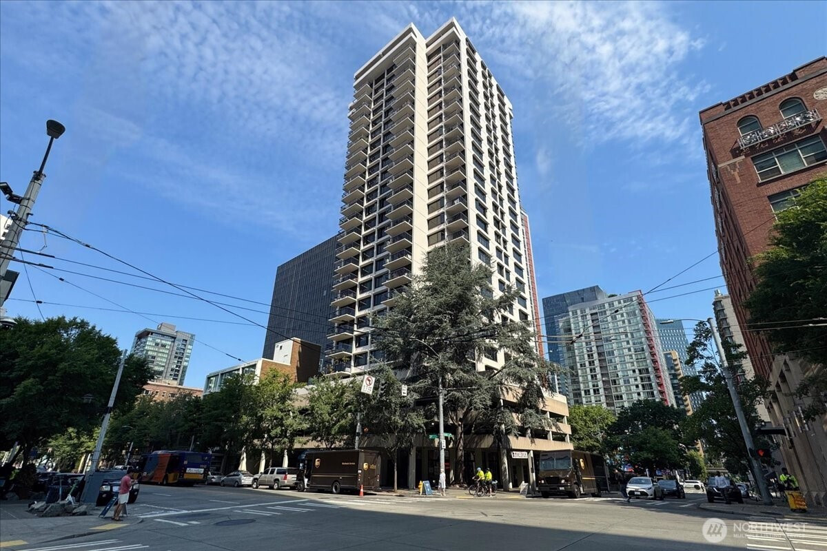 2100 3rd Avenue, Seattle, WA 98121