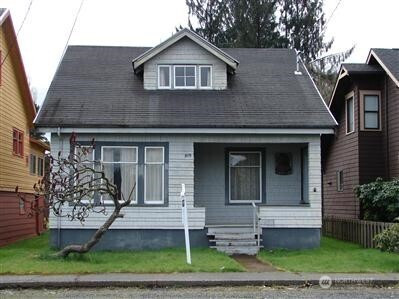 819 W Perry Street, Aberdeen, WA 98520