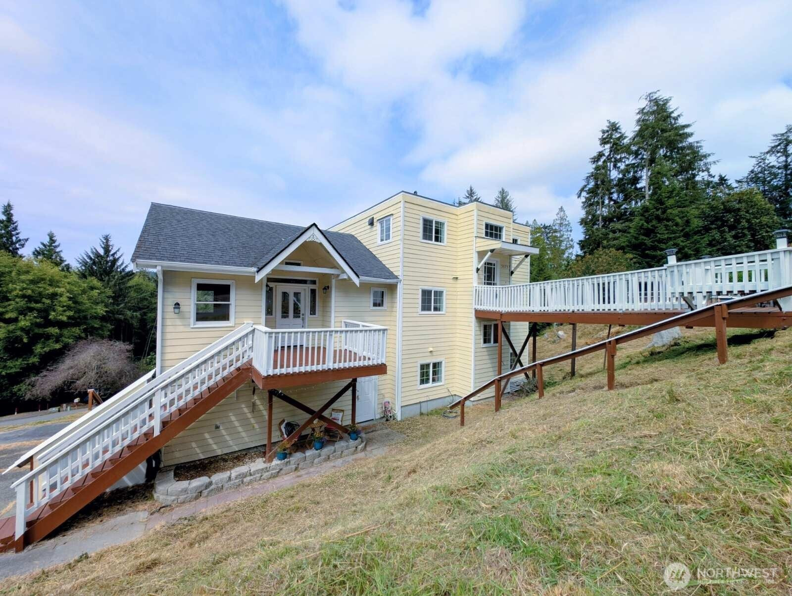 5175 Ridgeline Place, Oak Harbor, WA 98277