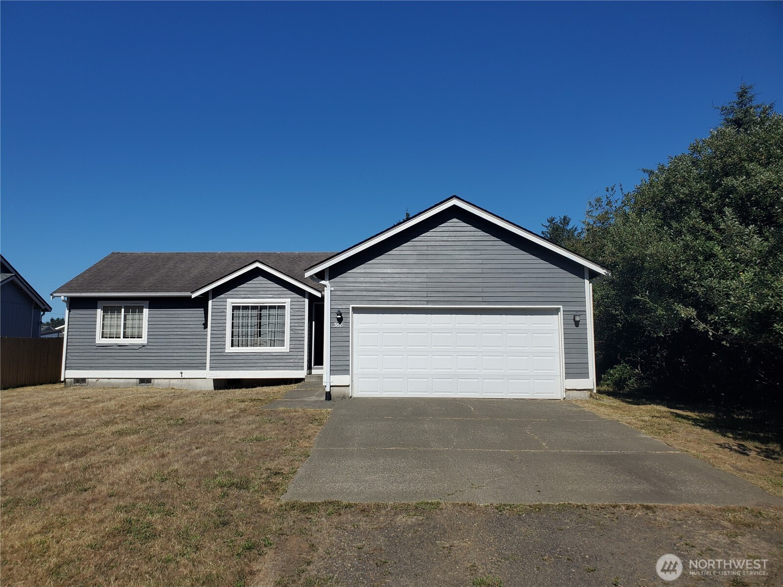 368 Snahapish Avenue SE, Ocean Shores, WA 98569