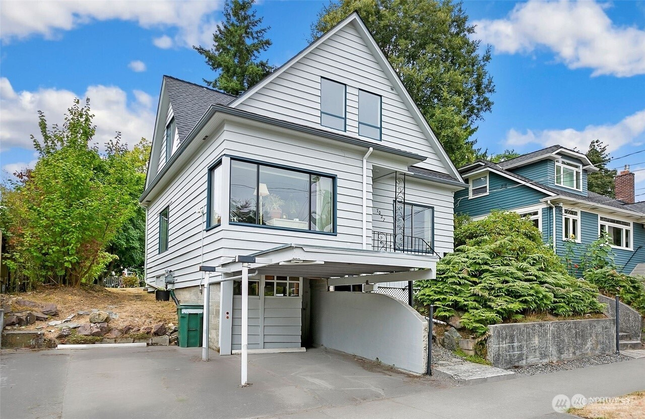 7027 22nd Avenue NW, Seattle, WA 98117