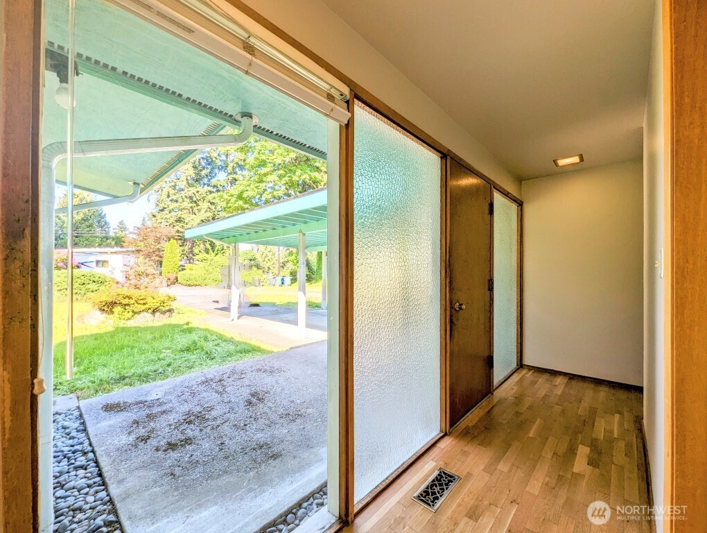 9005 NE 147th Street, Kenmore, WA 98028