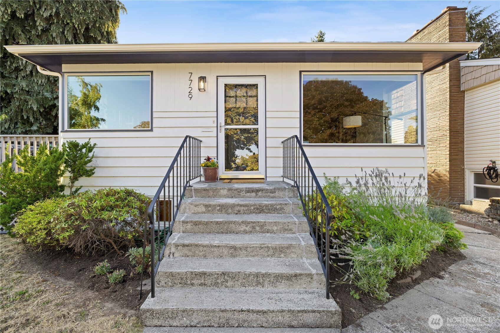7729 30th Avenue SW, Seattle, WA 98126
