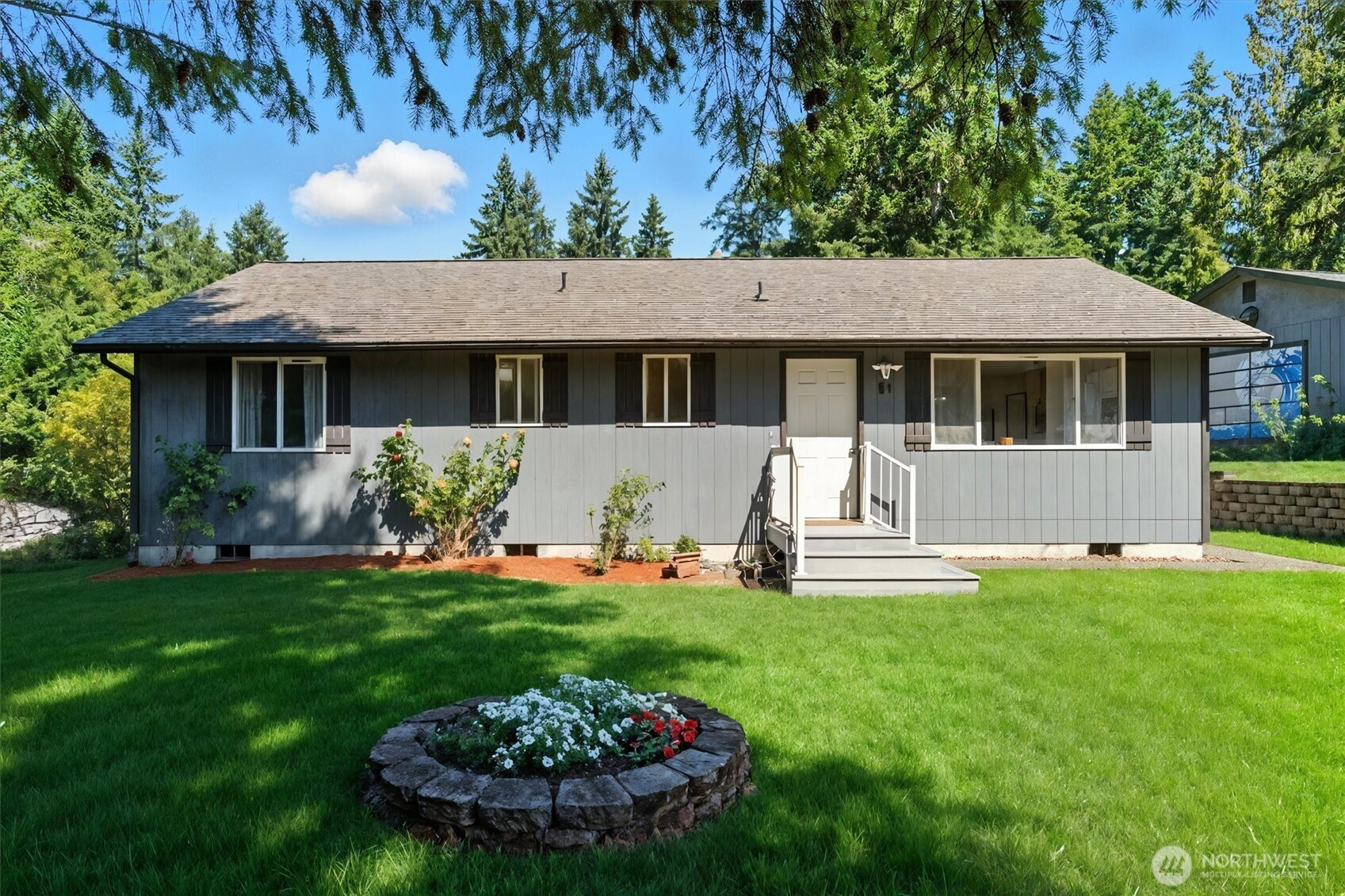 61 NE Wanda Court, Belfair, WA 98528