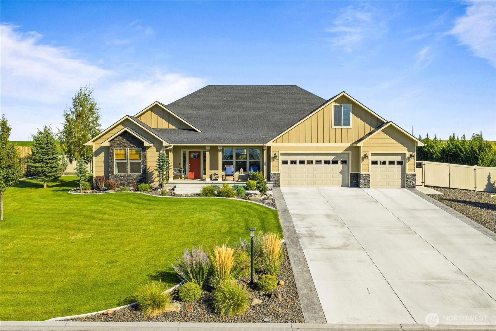 8125 Dune Lake Rd SE, Moses Lake, WA 98837